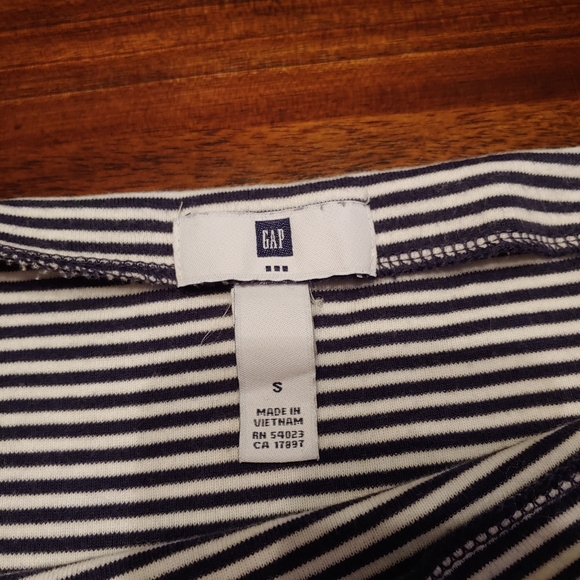 Gap Knit Striped Dress - Picture 4 of 4